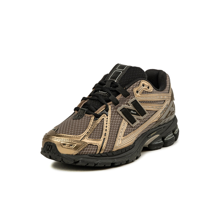 New Balance U1906RCJ onmodel