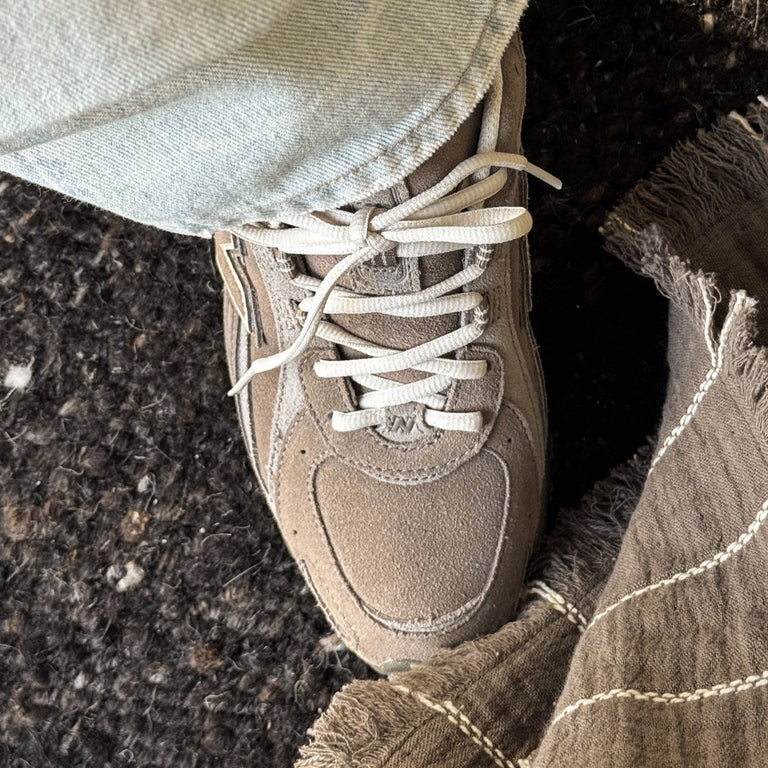 New Balance 204