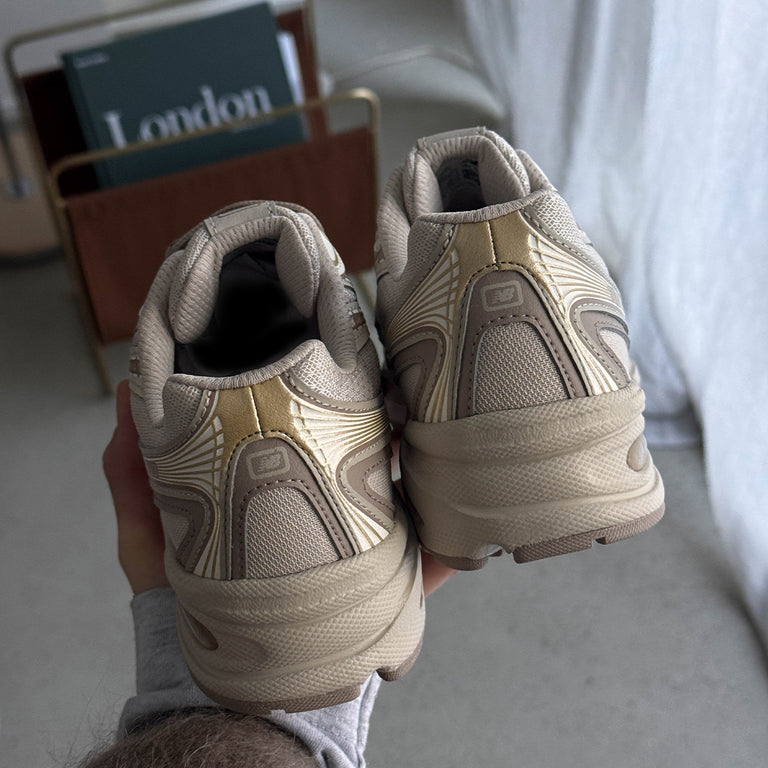 New Balance 740 onfeet onmodel