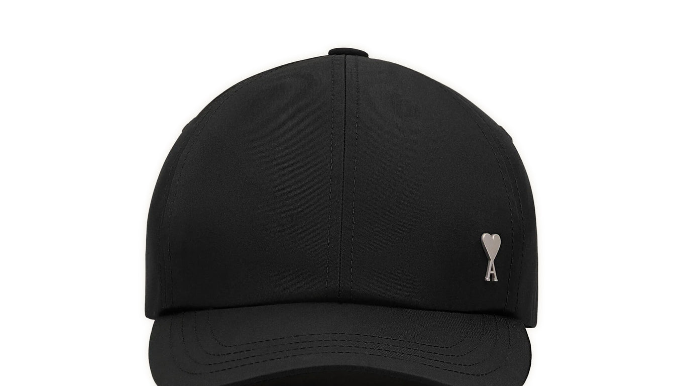 AMI Paris Ami De Coeur Stud Cap | Accessoires » Buy online now!