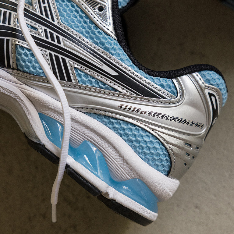 Asics GEL-Kayano 14 onfeet