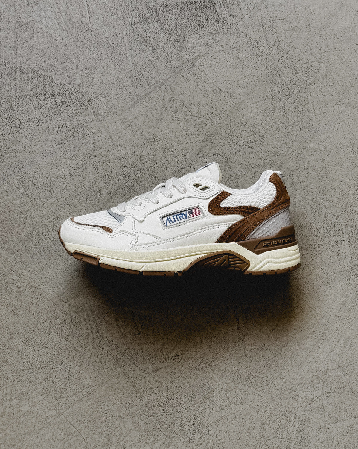 Autry Hyperway W *Goatsuede / Mesh* Sneaker » Buy online now!