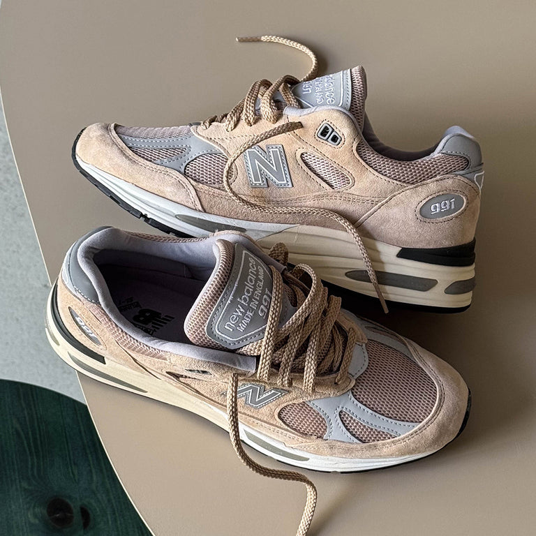 New Balance U991BE2 *Made in England* onfeet