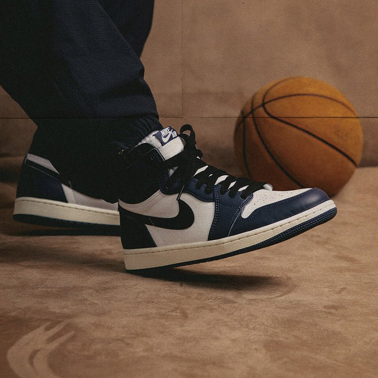 Nike Air Jordan 1 Retro High OG *Midnight Navy* » Buy online now!