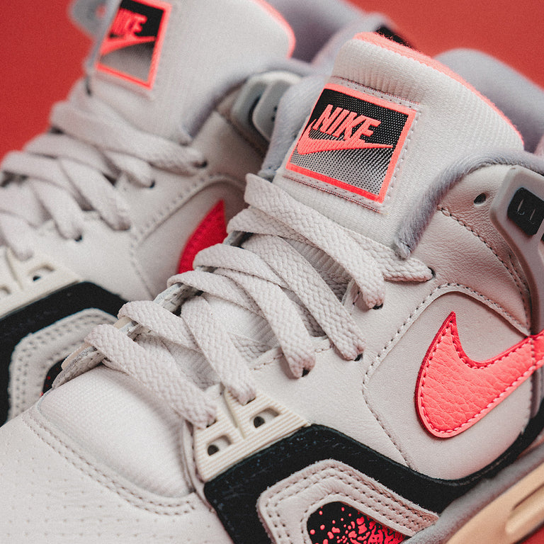 Nike Air Tech Challenge 2 onfeet