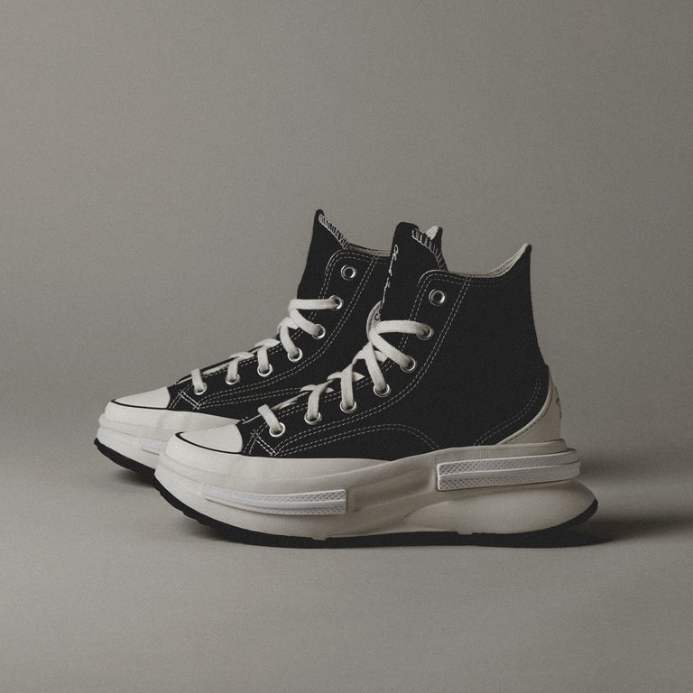 Converse Run Star Legacy CX Hi onfeet