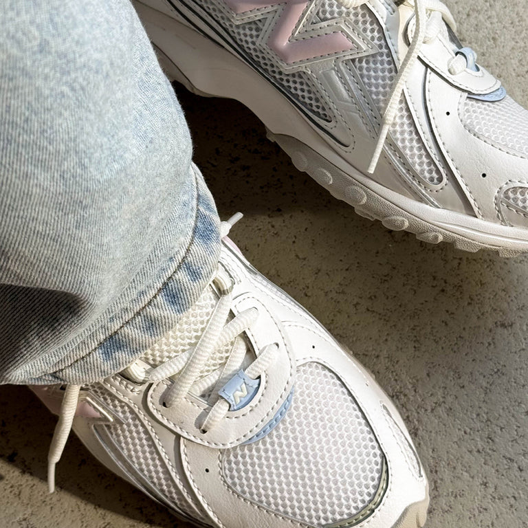 New Balance 204L onfeet