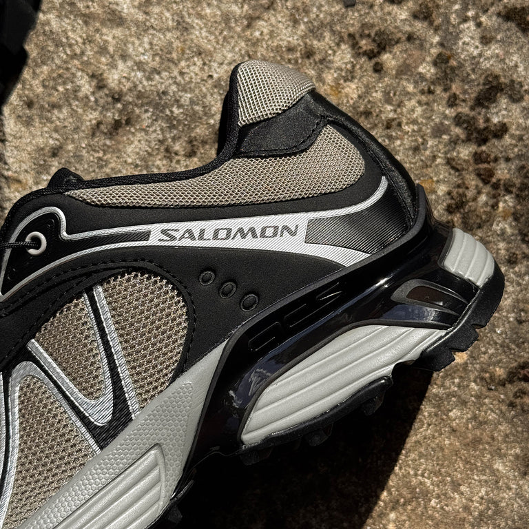 Salomon XT-Whisper onfeet