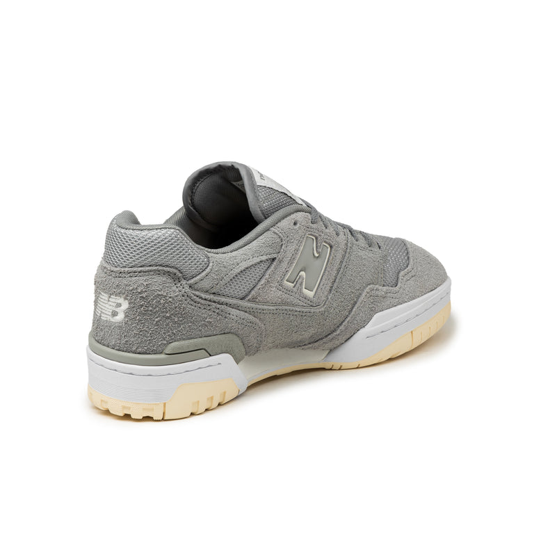 New Balance BB550PHD – buy now at Asphaltgold Online Store!