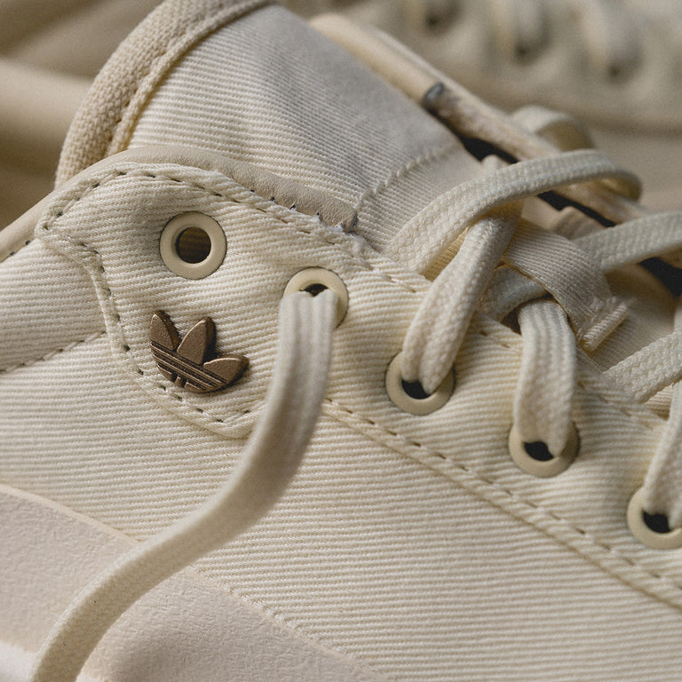 Adidas Nucombe onfeet