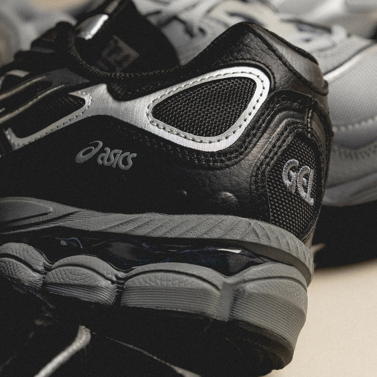 Asics GEL-NYC onfeet