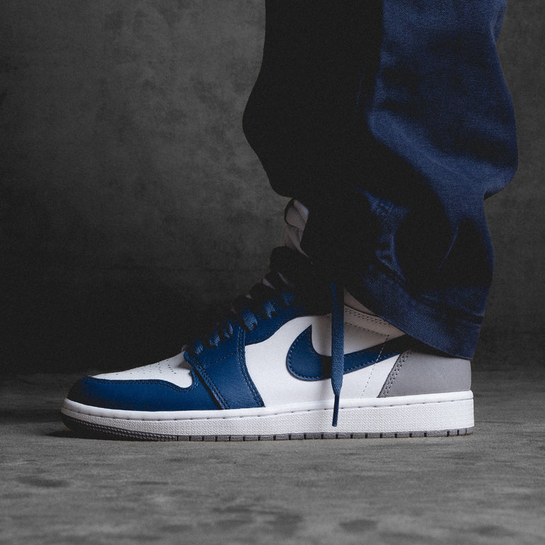 Jordan retro 1 true blue deals