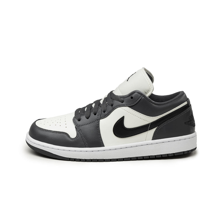Nike Wmns Air Jordan 1 Low