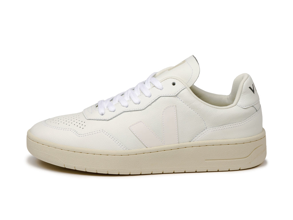 V sneakers shop 2025
