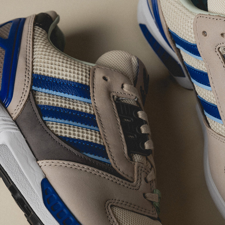 Adidas ZX 8000 onfeet