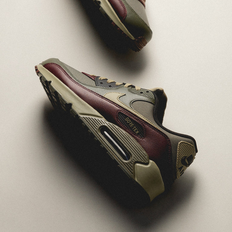 Nike Men's Air Max 90 GTX Shoes