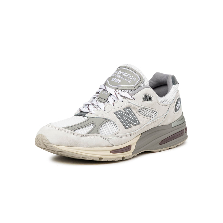 New Balance 991 v2 *Made in England* - 45.5 / Wind Chime / Brilliant White / Flint Gray - 2