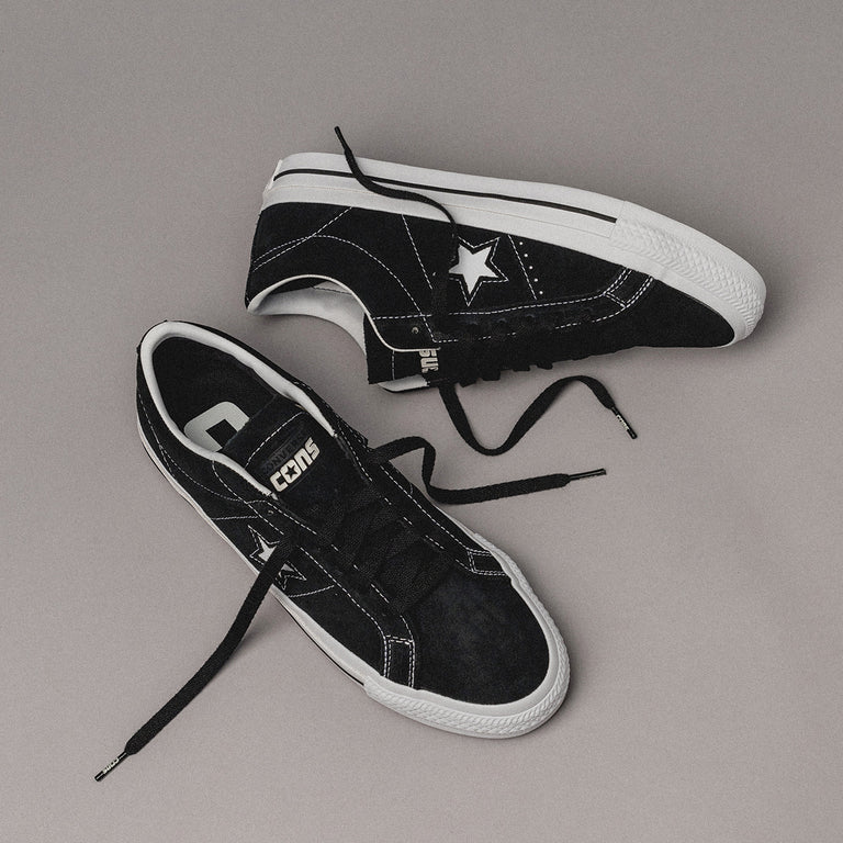 Converse One Star Pro OX onfeet