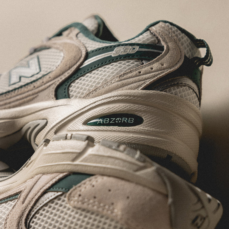 New Balance MR530QA onfeet