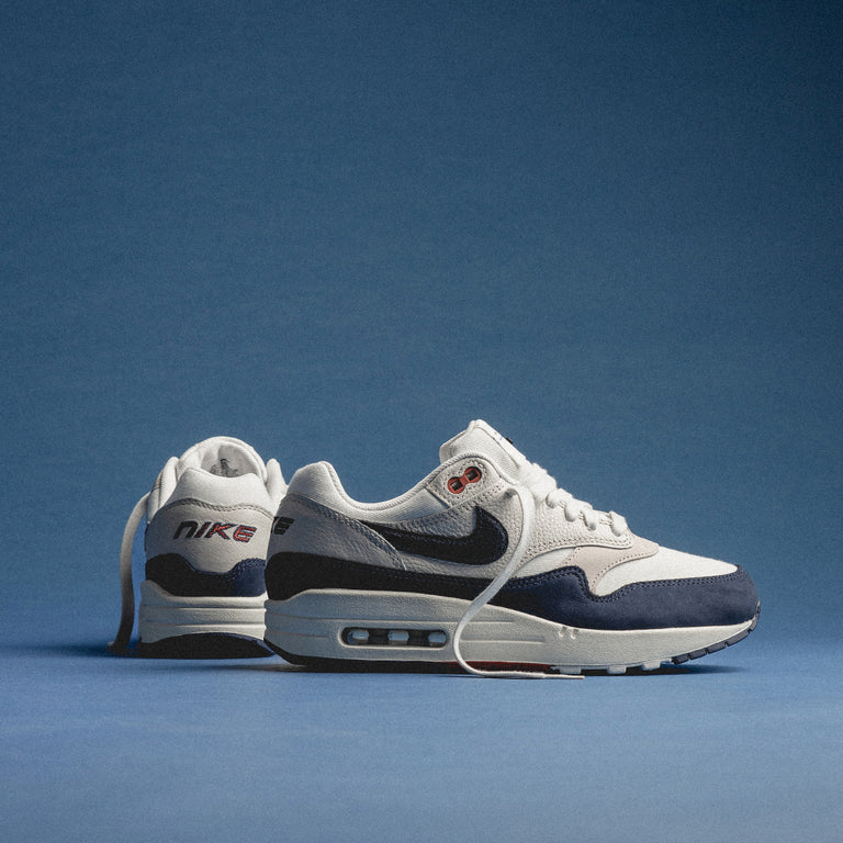 Nike Wmns Air Max 1 LX Obsidian Sneaker Buy online now