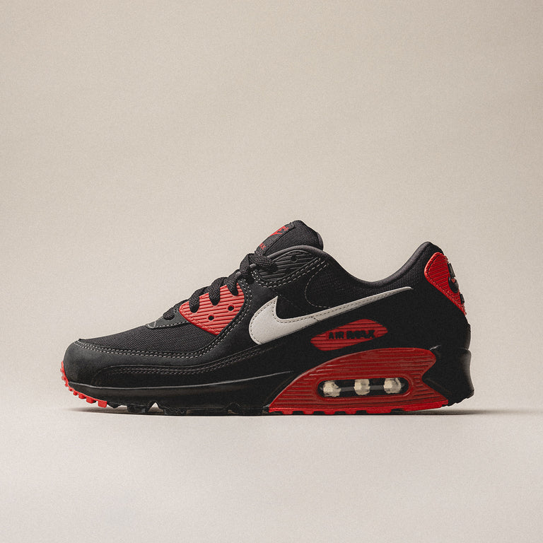 Air max 90 black white red deals