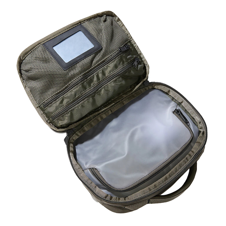 The North Face Base Camp Voyager Dopp Kit
