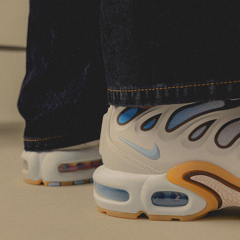 Nike Air Max Plus Drift onfeet