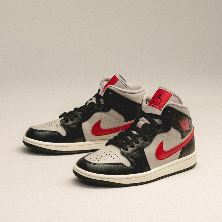 Nike air jordan 1 mid black grey red deals