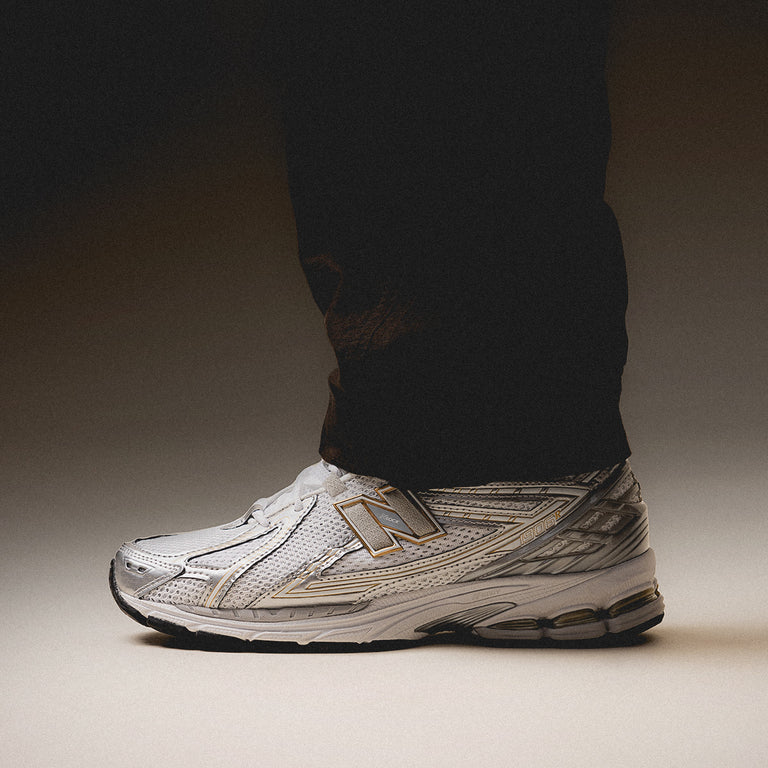New Balance M1906RI onfeet