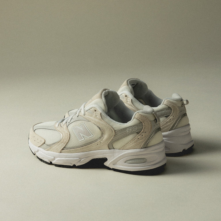 New Balance MR530CE onfeet