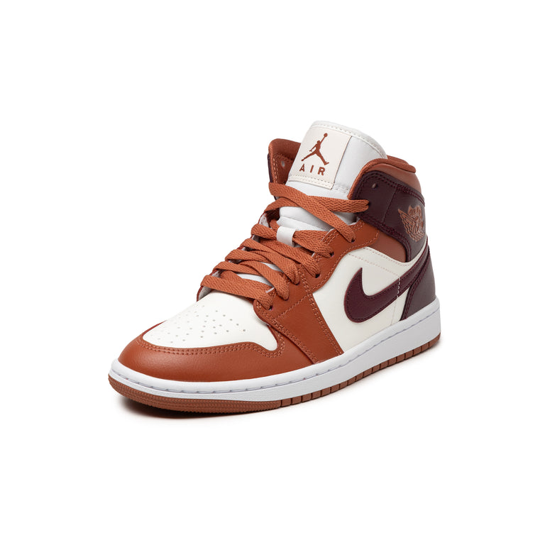 Maroon nike jordans online