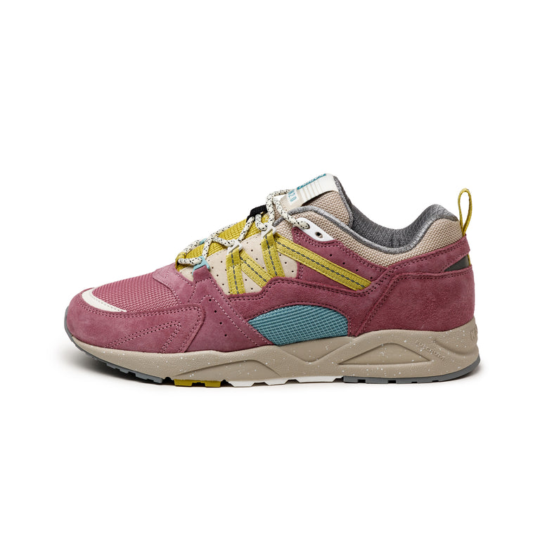 Karhu Fusion 2.0 onfeet