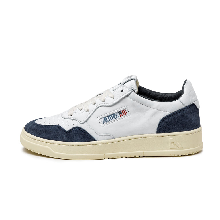 Autry Medalist *Goat / Suede*