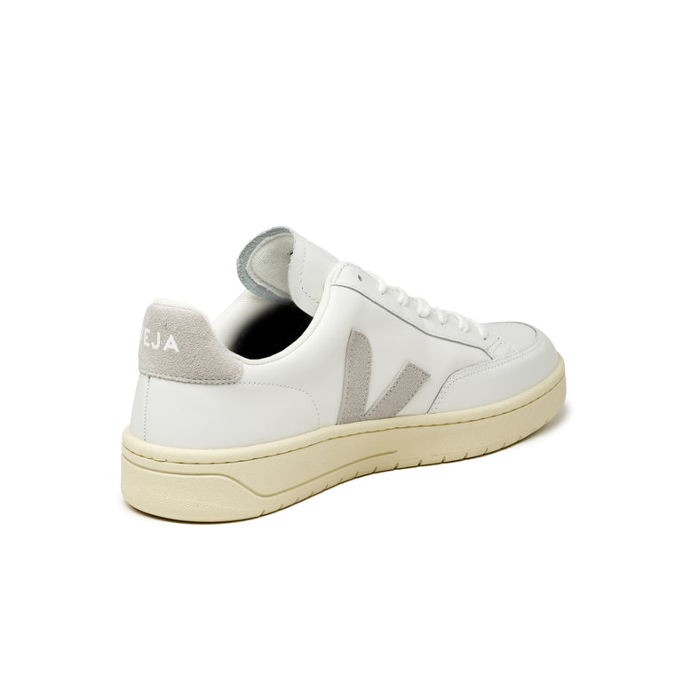 Veja V-12 Leather