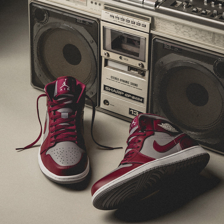 Nike Air Jordan 1 Mid *Cherrywood Red* onfeet