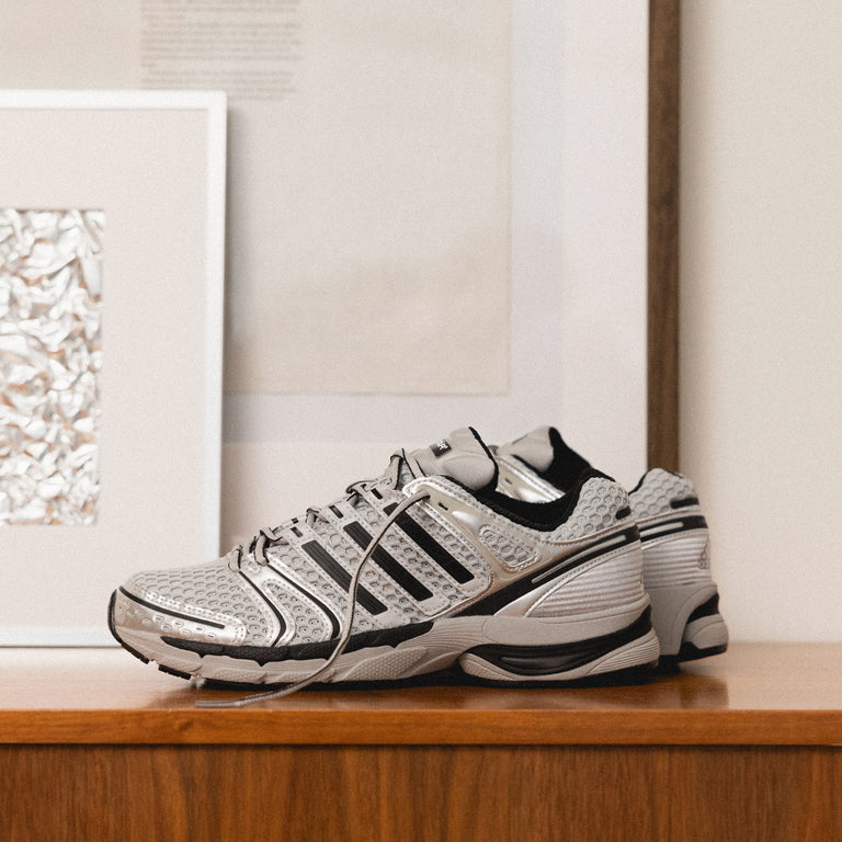 Adidas Adistar Control 5 onfeet