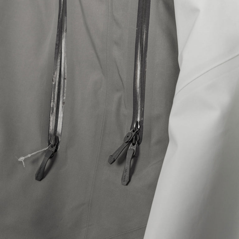 Arcteryx Beta AR Jacket (Solitude / Void) - XL / Solitude / Void - 5
