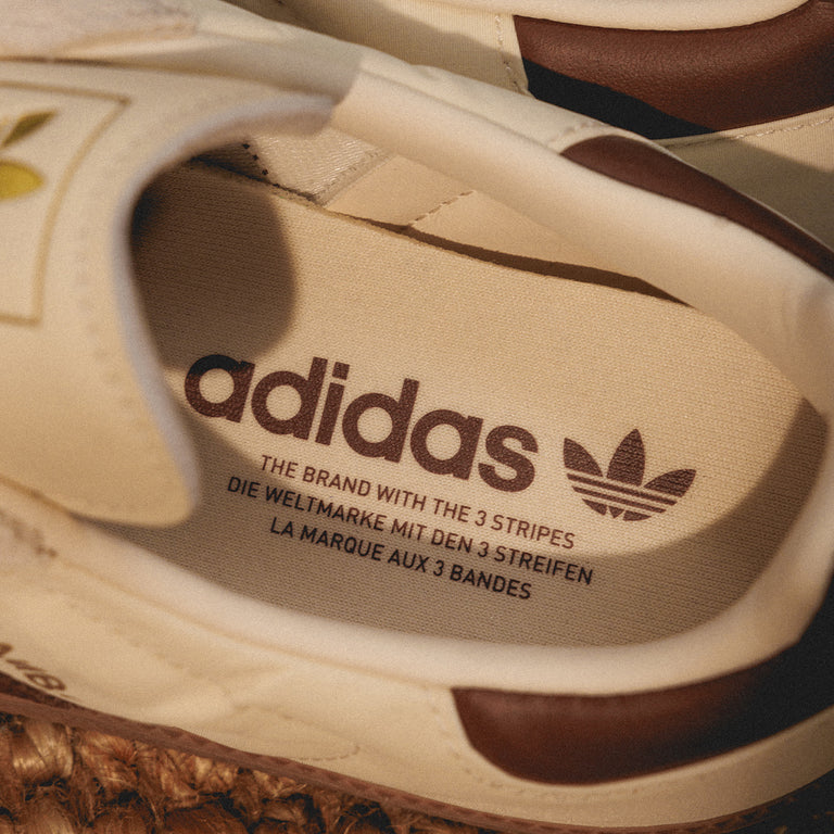 Adidas Samba OG onfeet