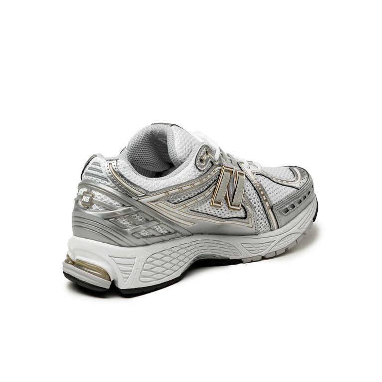 New Balance M1906RI