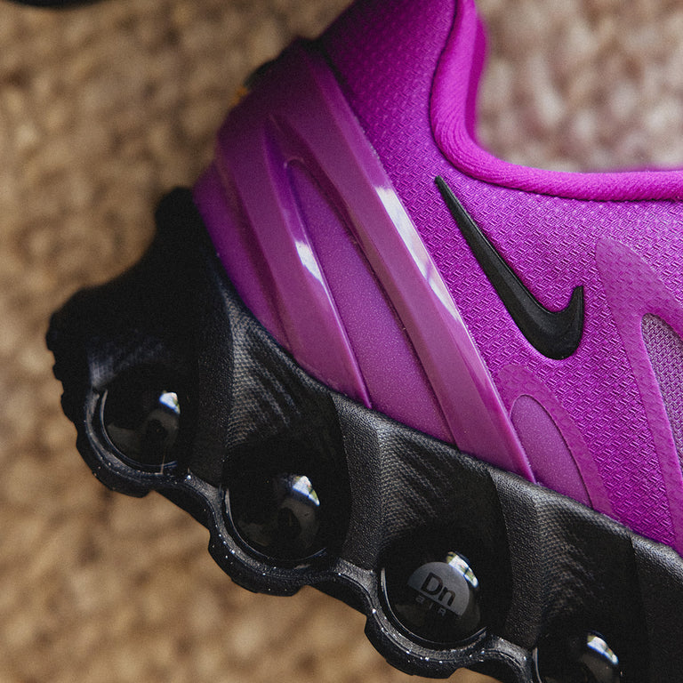 Nike Air Max DN8 onfeet