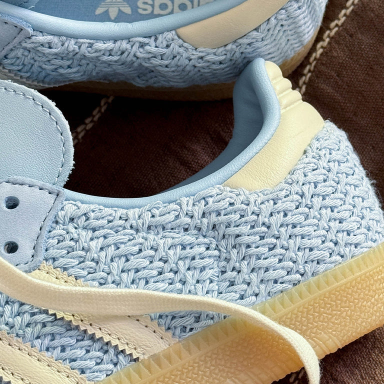 Adidas	Samba OG W *Woven* onfeet