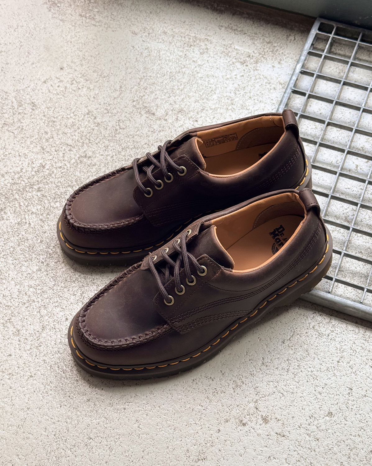 Dr. Martens Lowell Sneaker » Buy online now!