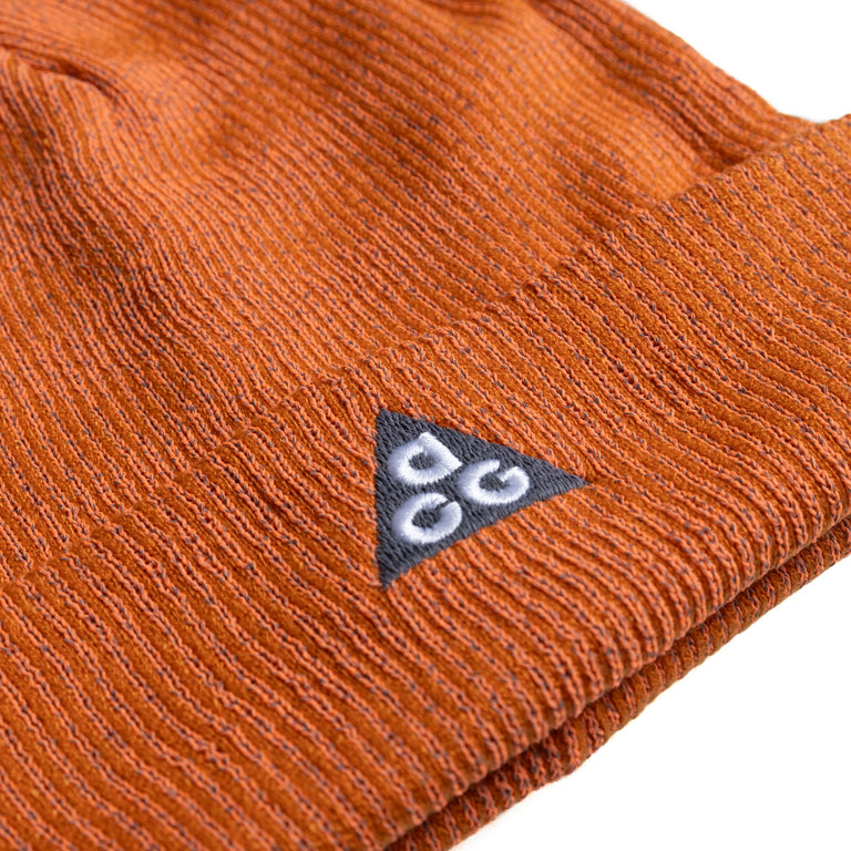 Nike ACG Thermal-Fit Peak Beanie
