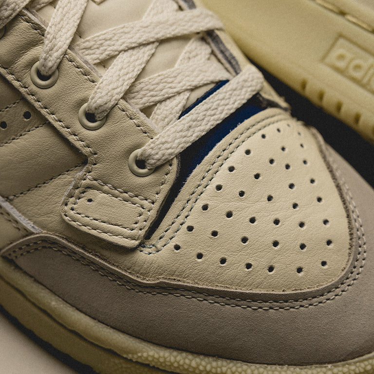 Adidas Centennial 85 Low onfeet