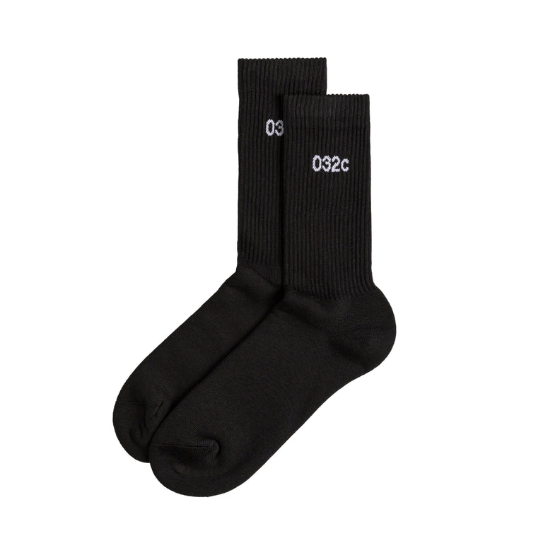 032c Remove Before Sex Socks