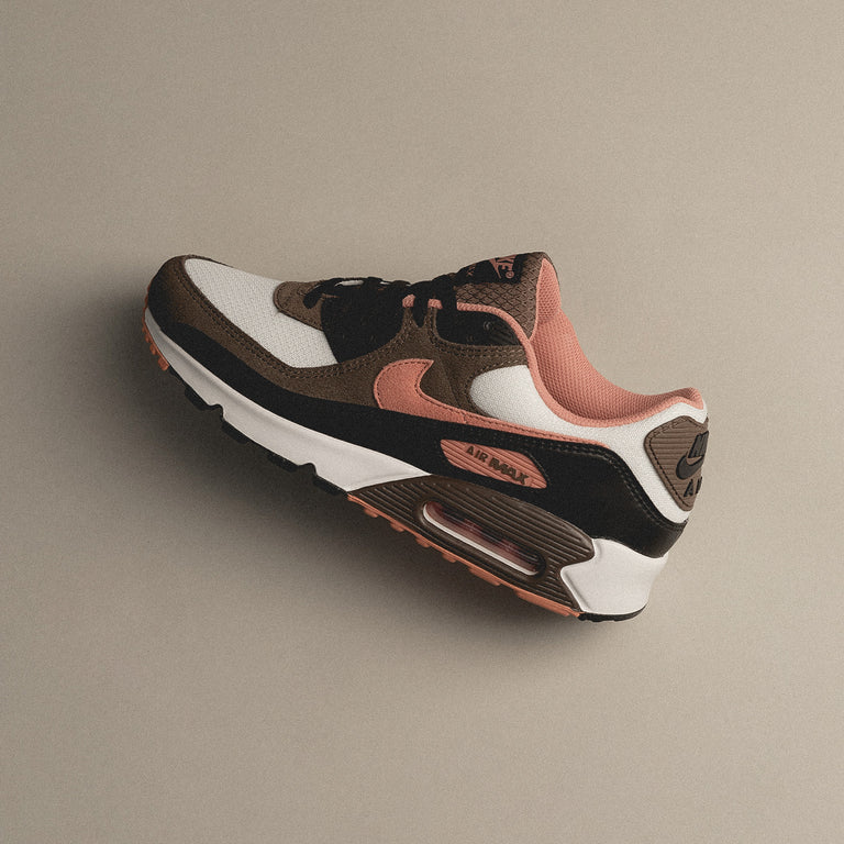 Nike Air Max 90 onfeet