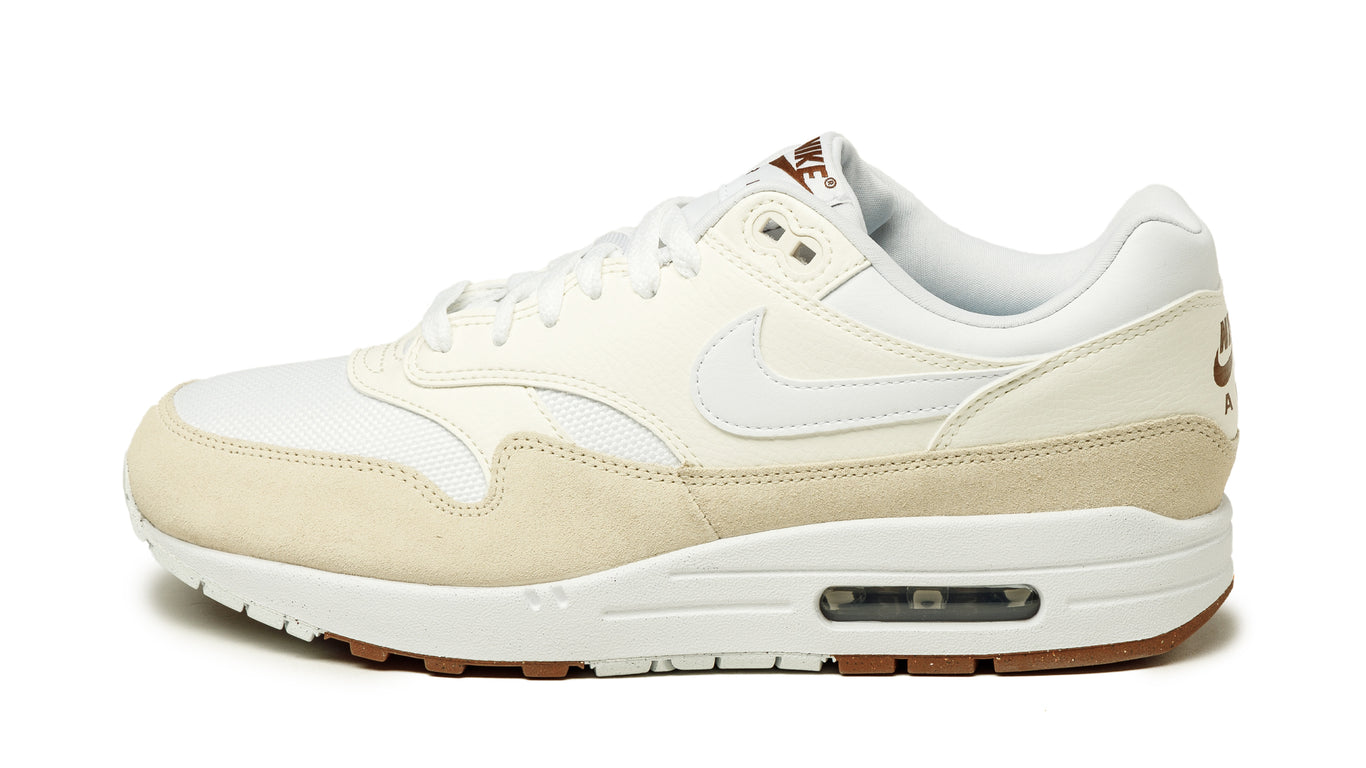 Sneakers wit nike new arrivals