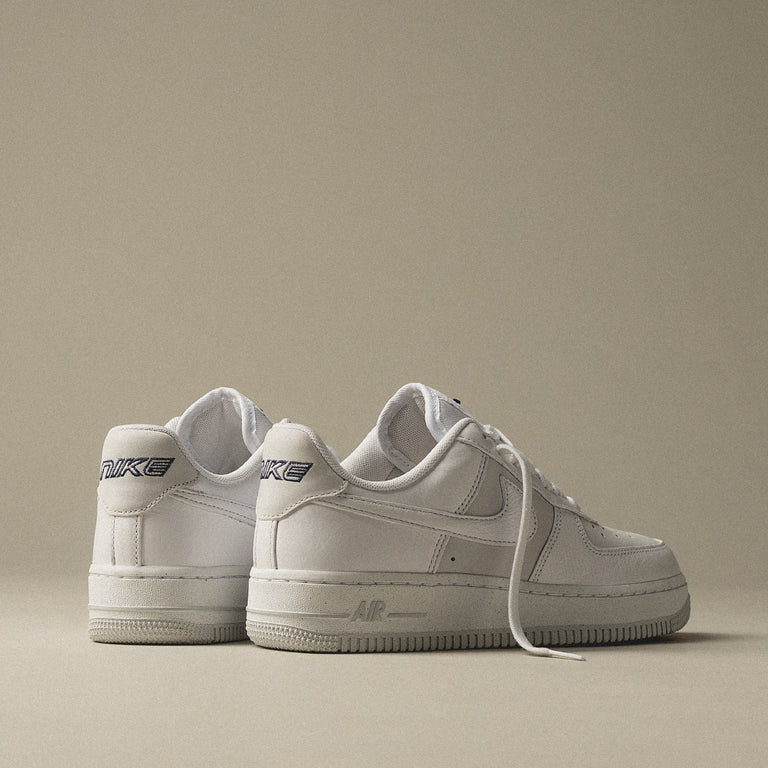 Nike Wmns Air Force 1 '07 LX – buy now at Asphaltgold Online Store!