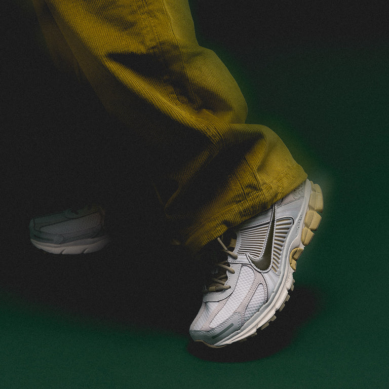 Nike Zoom Vomero 5 onfeet