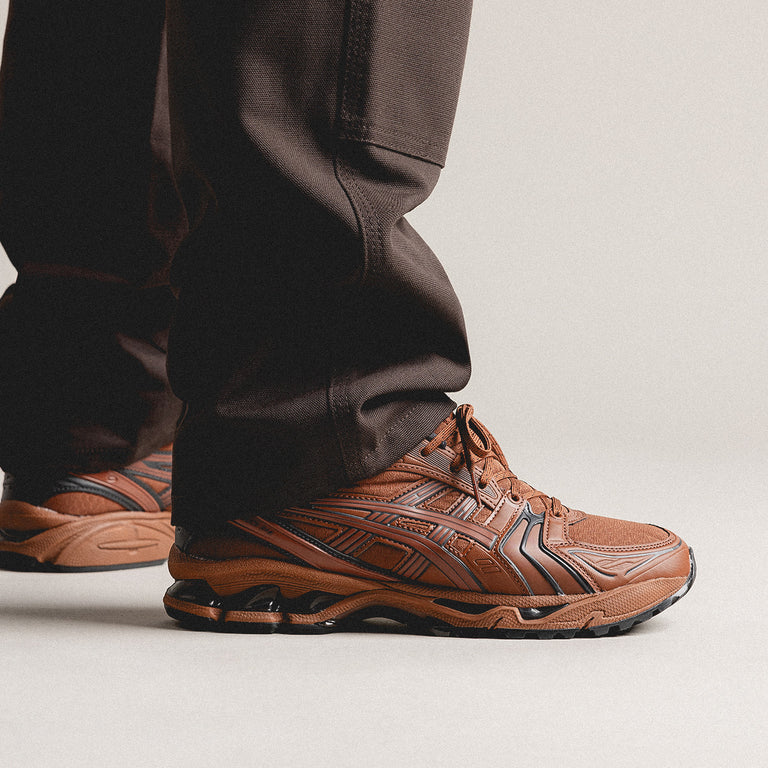 Asics GEL-Kayano 14 *Earthenware* onfeet